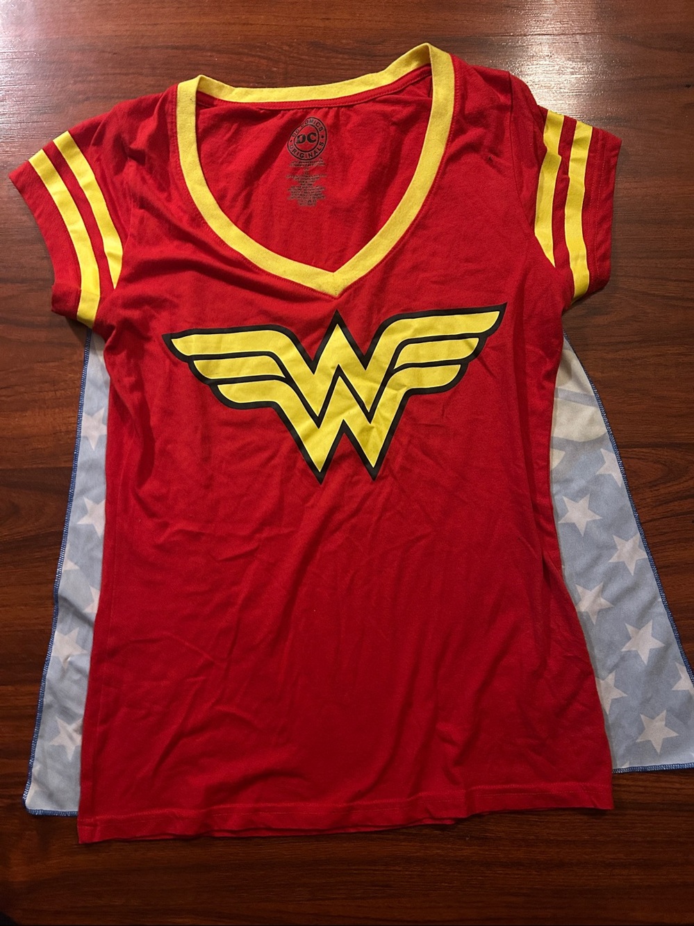 DC COMICS ORIGINALS Wonder Woman Costume Caped Tee Size XL J - Picture 2 of 9